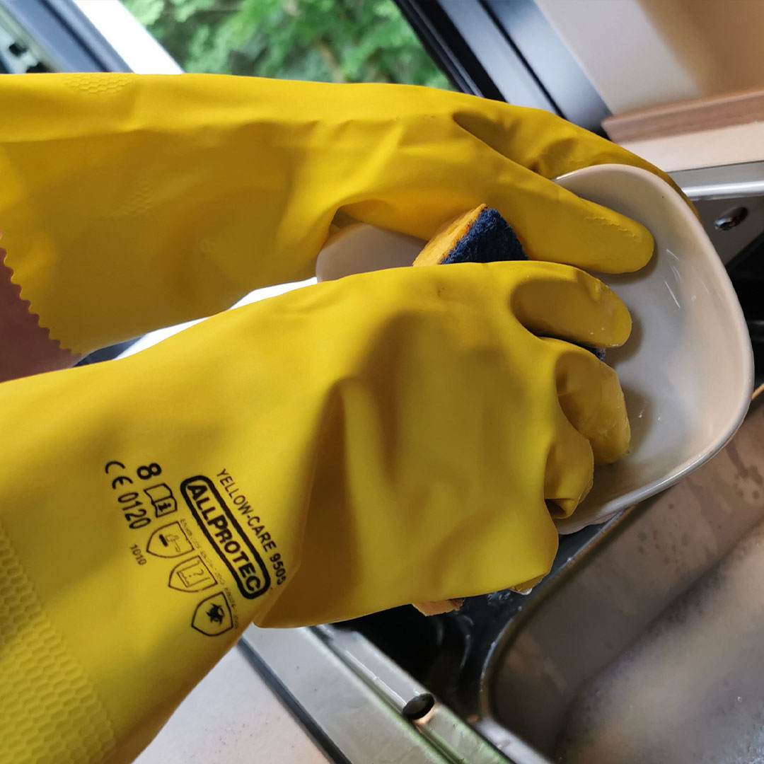 9505-Allprotec-Giallo Care-Anwendung.jpg